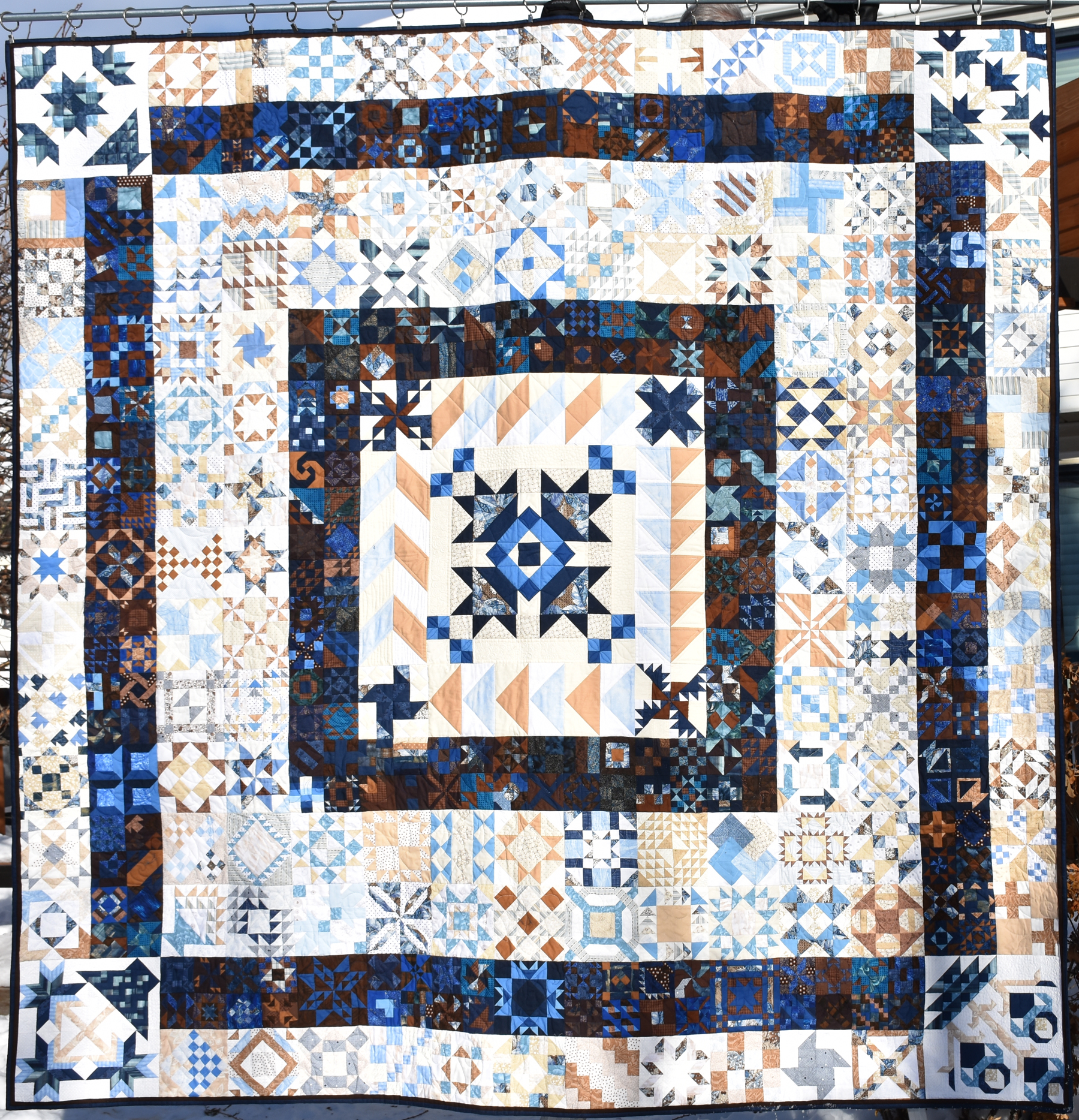365 Challenge Quilt | Dog House Quilting